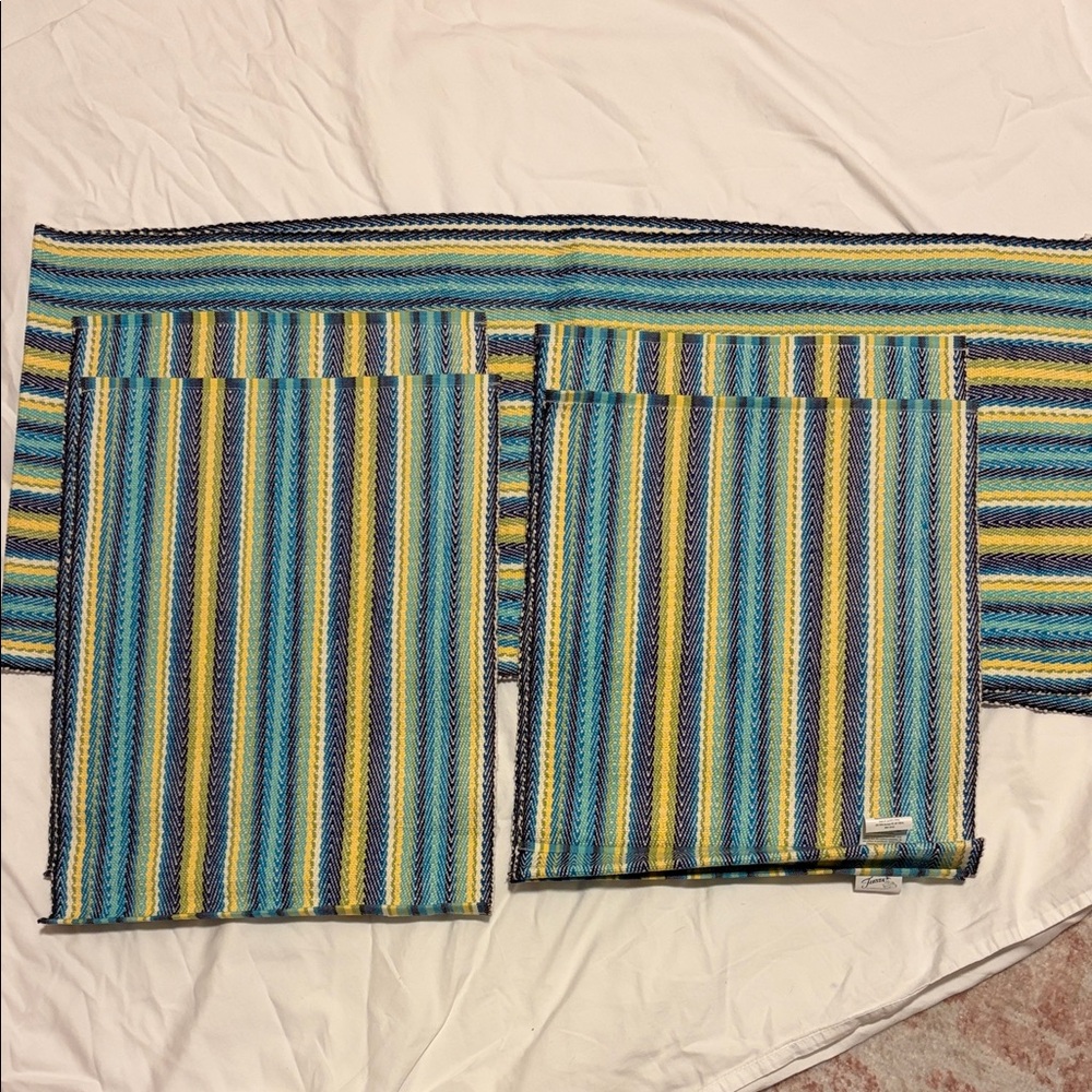 Fiesta Brand table runner and placemat x4